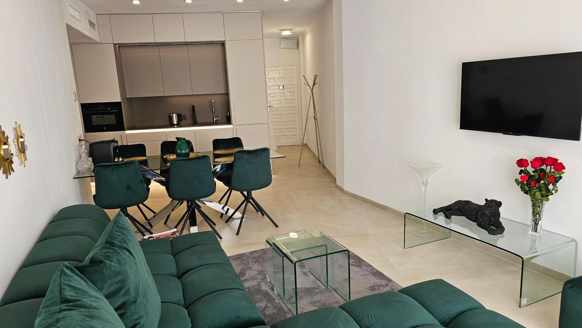 Ferienwohnung Oasis Jacuzzi Retreat Marbella Exterior foto