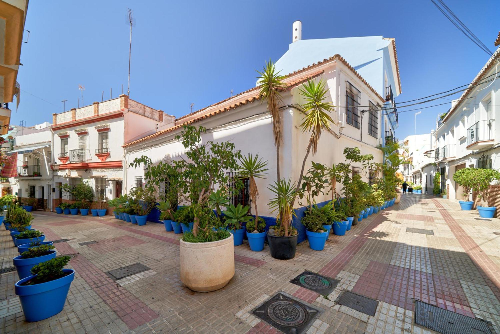 Ferienwohnung Oasis Jacuzzi Retreat Marbella Exterior foto